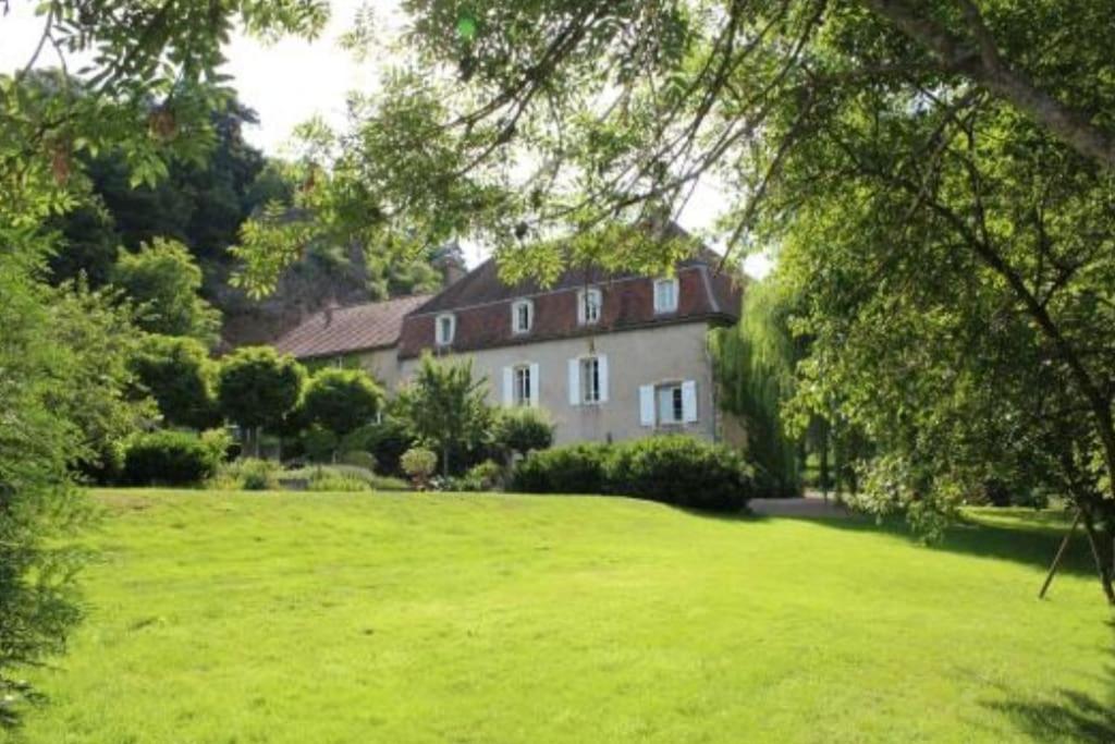 L'Annexe Du Moulin Renaudiots Apartment Autun Bagian luar foto