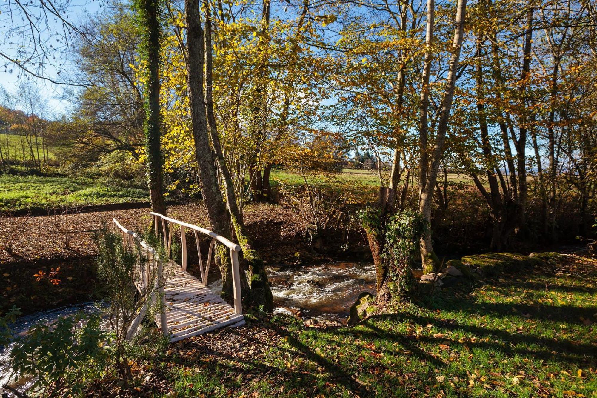 L'Annexe Du Moulin Renaudiots Apartment Autun Bagian luar foto